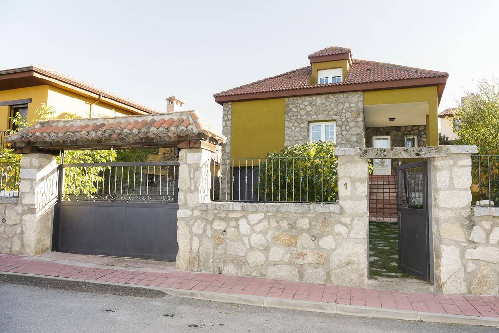 En Casa De Carlos Ortigosa del Monte Екстер'єр фото