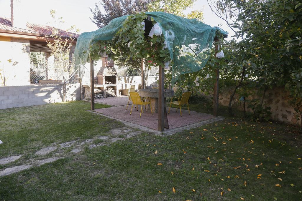 En Casa De Carlos Ortigosa del Monte Екстер'єр фото